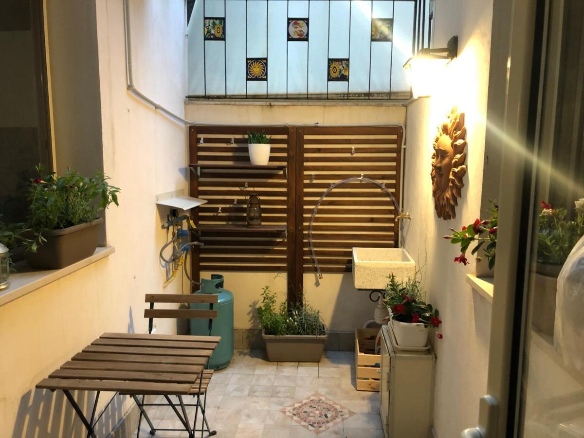 Apartment Alfonzetti-5 Min Walk To Central Train And Bus Station كاتانيا المظهر الخارجي الصورة