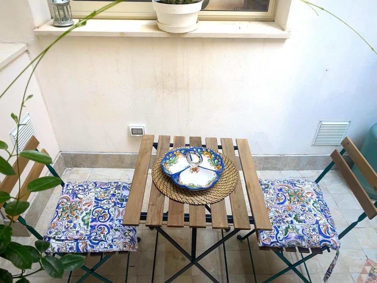 Apartment Alfonzetti-5 Min Walk To Central Train And Bus Station كاتانيا المظهر الخارجي الصورة